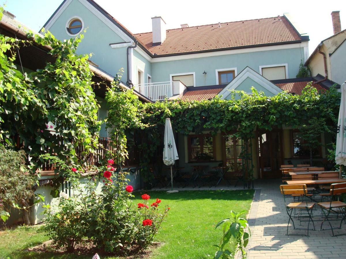 Beim Gangl Hotel Illmitz Luaran gambar